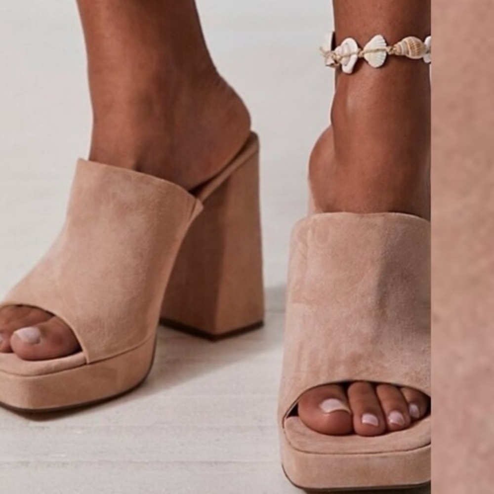 Free People Beige Suede Platform Sandals Size 10